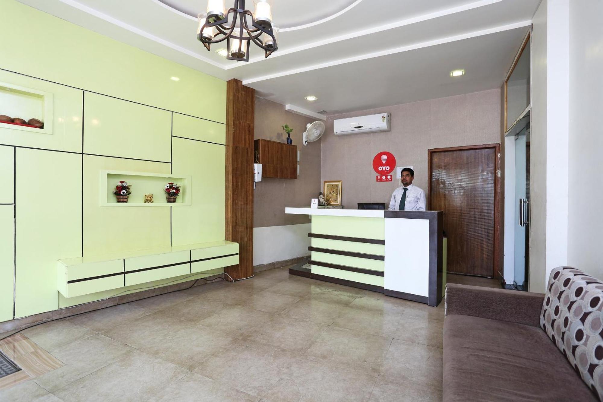 Collection O Hotel Pearl Rāipur Extérieur photo