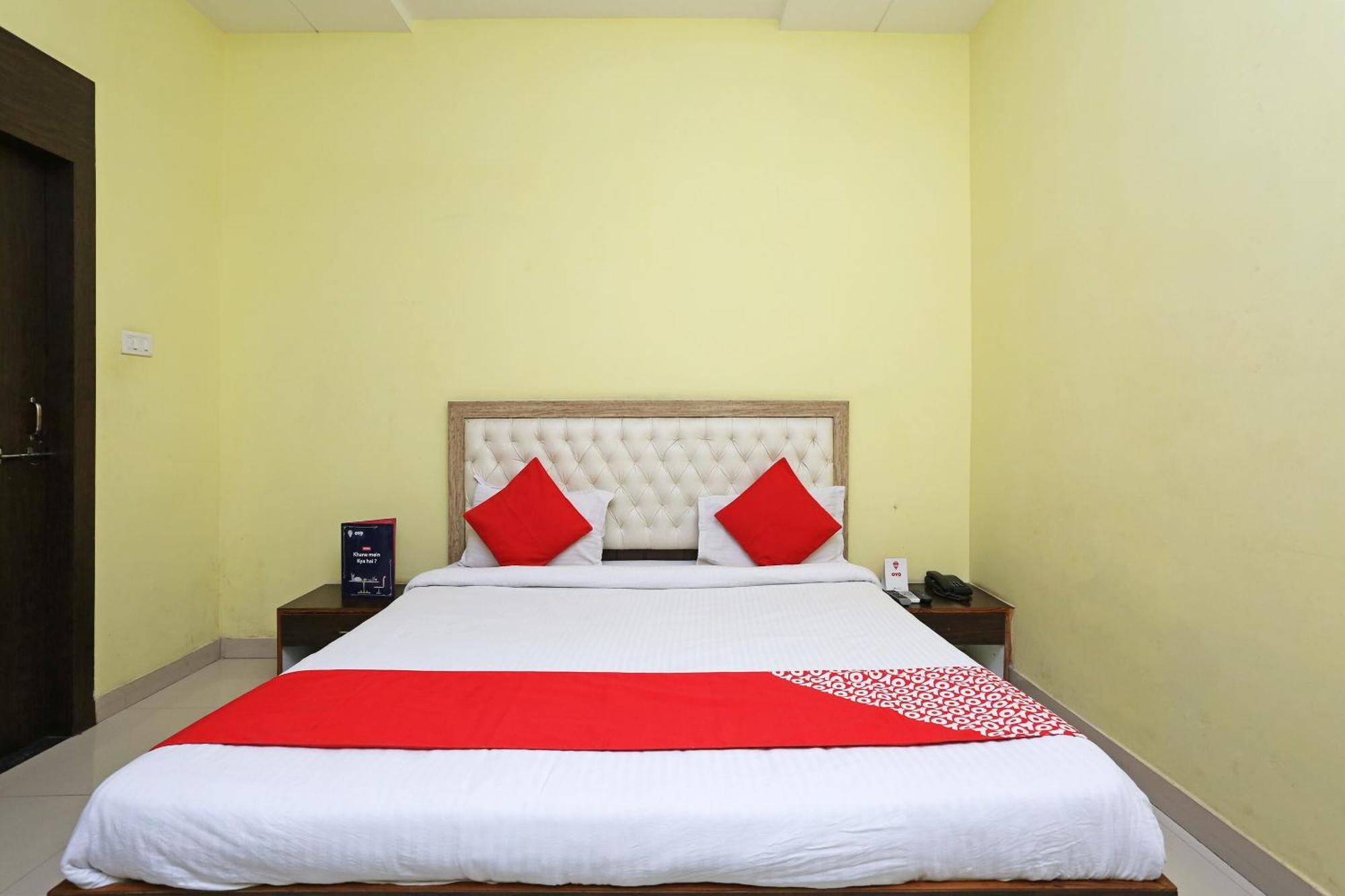 Collection O Hotel Pearl Rāipur Extérieur photo