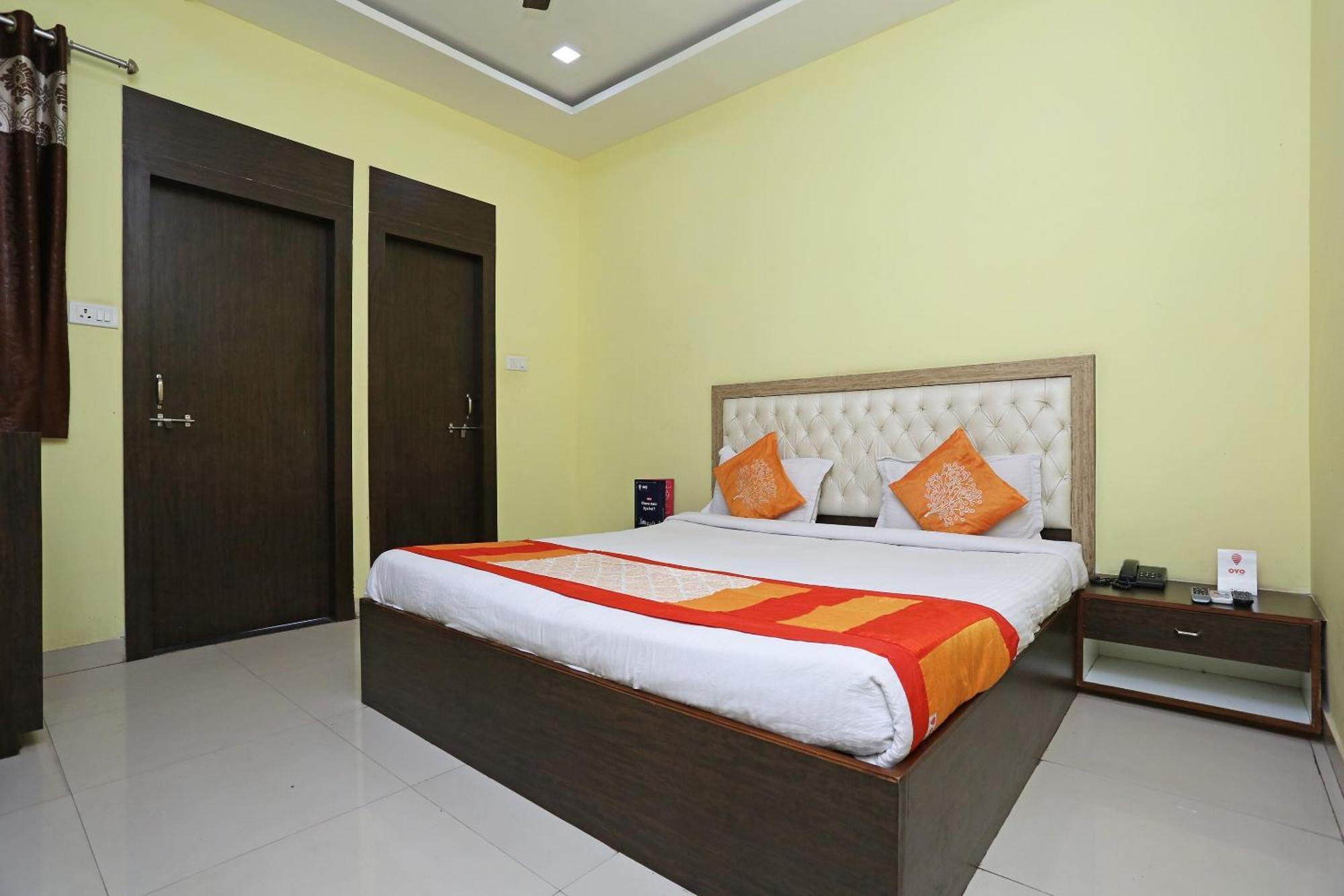 Collection O Hotel Pearl Rāipur Extérieur photo