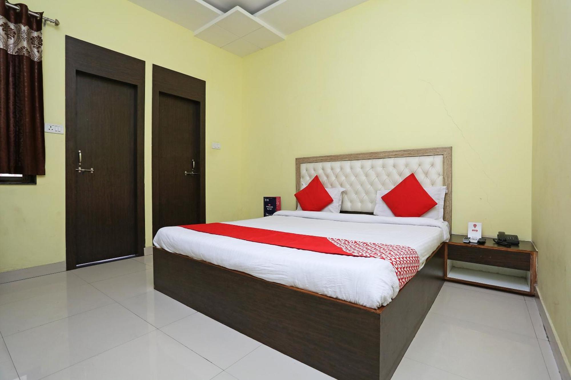 Collection O Hotel Pearl Rāipur Extérieur photo